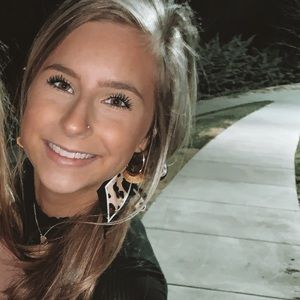 Meet your Posher, Alexa